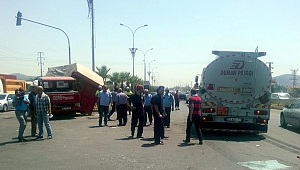 TANKERLE KAMYONET ÇARPIŞTI: 2 YARALI