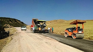 TEVEKKELİ YOLU DA ASFALTLANIYOR