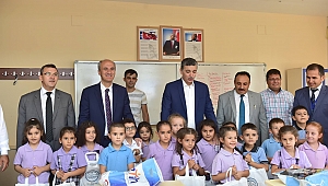 DULKADİROĞLU BELEDİYESİ’NDEN, 2 BİN 500 ÖĞRENCİYE KIRTASİYE SETİ