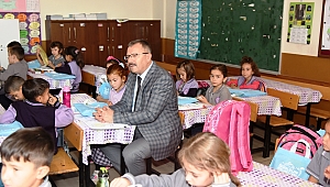 GÖKSUN BELEDİYESİ’NİN KIRTASİYE YARDIMI DEVAM EDİYOR