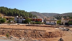 ​​​​​​​İLÇEMİZE 6 ADET HALI SAHA