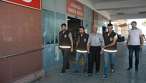 LAVABOYU AÇMAYA YARDIM ETMEYEN OĞLUNU ÖLDÜRDÜ