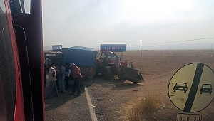 TRAKTÖR İLE KAMYON ÇARPIŞTI: 1 YARALI