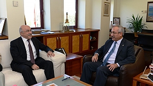 TÜRK OCAKLARI GENEL BAŞKANI PROF. DR. MEHMET ÖZ,REKTÖR DEVECİ’Yİ ZİYARET ETTİ