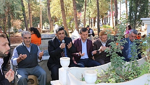 Başkan Bozdağ Ve 15 Temmuz İlkokulu Öğrencilerinden Anlamlı Ziyaret