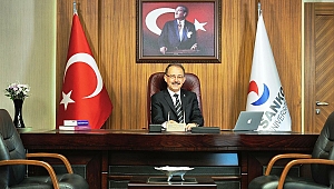 Cumhuriyetimizi Korumak Ve Yaşatabilmek İçin Gereken Hassasiyeti Göstermek Hepimizin En Büyük Görevidir