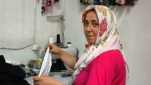 Dikiş makinesiyle 3 çocuk okutuyor 