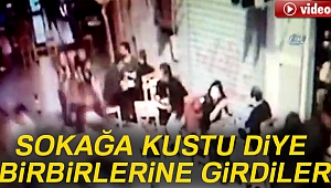 Kadıköy'de dün gece 2 kişinin yaralandığı sandalyeli kavga kameralarda