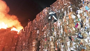 KAHRAMANMARAŞ’TA KAĞIT FABRİKASINDA YANGIN