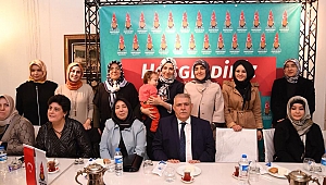 Başkan Mahçiçek’ten Emekli Öğretmenlere Akşam Yemeği