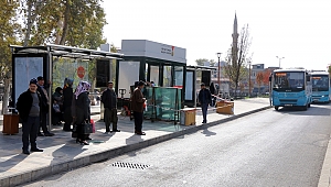 Büyükşehir’den Dijital Ve Klimalı Duraklar