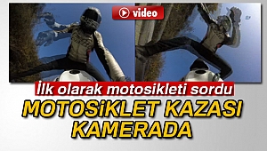 İstanbul'da motosiklet kazası kamerada
