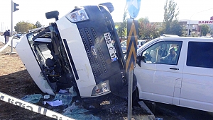 Kahramanmaraş’ta Polis Minibüsü İle Ticari Araç Çarpıştı: 5 Yaralı 