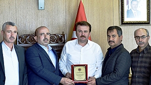 Kırmızı Et Üreticileri Birliği’nden Plaket