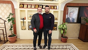 Milli Güreşçi Böke’den, Başkan Güven’e Ziyaret…