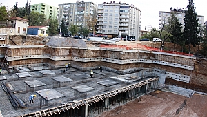 Milli İrade Meydanı Otoparkı Hızla Yükseliyor