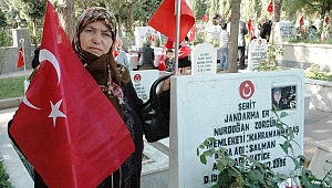 Şehit Annesi:, 