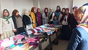 Andırın’da tığ oyası sergisi