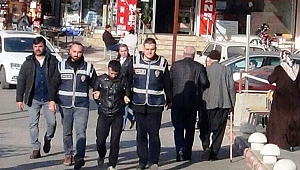 Hırsızlık zanlısı kovalamaca sonucu yakalandı 