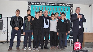 Onikişubat Belediyesi, Gençliği Vehbi Vakkasoğlu İle Buluşturdu