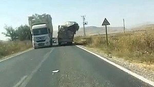 Aşırı Yük Taşıyan Kamyon Tehlike Saçtı 