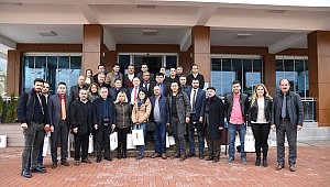 Başkan Mahçiçek ‘’10 Ocak çalışan gazeteciler günü’’ nedeniyle basın mensupları ve gazetecilerle buluştu