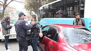  Okul Önlerindeki Uygulamada Aranan 15 Kişi Yakalandı 
