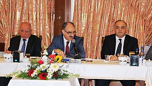 Vali Özkan: 