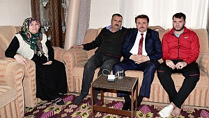 BAŞKAN ERKOÇ’TAN AFRİN GAZİLERİNE ZİYARET