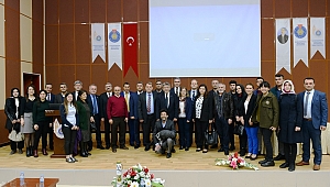 ÖZDEN GÜNGÖR, KSÜ’DE GENÇ MÜHENDİS ADAYLARIYLA BULUŞTU