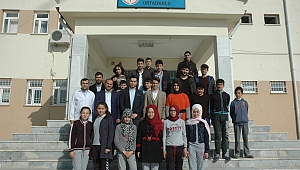 Üniversiteli gençlerden örnek kampanya 