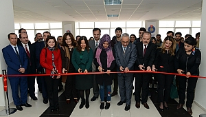 KSÜ GSF’DE DÜNYA KADINLAR GÜNÜ KARMA RESİM SERGİSİ AÇILDI