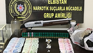 POLİSTEN UYUŞTURUCU SATICILARINA OPERASYON 