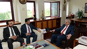 AK PARTİ İL TEŞKİLATINDAN REKTÖR CAN’A ‘HAYIRLI OLSUN’ ZİYARETİ