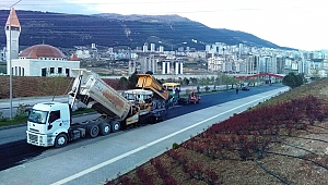 AVŞAR KAMPÜSÜNE SICAK ASFALT