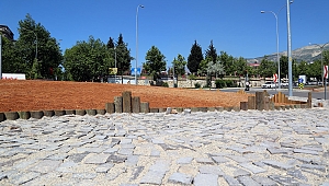 BÜYÜKŞEHİR’DEN KAVŞAK DÜZENLEMESİ