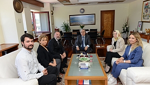 ECZACILAR ODASINDAN REKTÖR CAN’A ‘HAYIRLI OLSUN’ ZİYARETİ