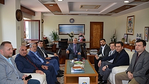 İŞÇİ SENDİKALARINDAN REKTÖR CAN’A ‘HAYIRLI OLSUN’ ZİYARETİ