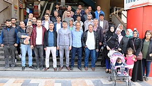 İŞTEN ÇIKARTILDILAR, İŞ İSTEDİLER 