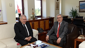 MAHÇİÇEK’TEN REKTÖR CAN’A “HAYIRLI OLSUN” ZİYARETİ