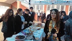 ÖĞRENCİLERDEN MEHMETÇİK İÇİN ÖZEL KERMES 