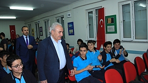 ONİKİŞUBAT BELEDİYESİ PROJELERİYLE BÜYÜK SES GETİRİYOR