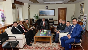 REKTÖR CAN’A ZİYARETÇİ AKINI