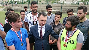 ÜLKÜ OCAKLI GENÇLERDEN FUTBOL TURNUVASI