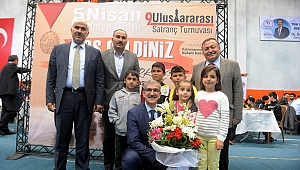 ULUSLARARASI 9. SATRANÇ TURNUVASI BAŞLADI