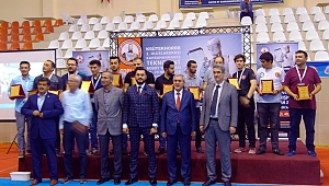YARININ MUCİTLERİ ROBOTLARINI YARIŞTIRDI
