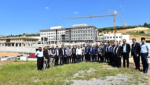 BAŞKAN OKAY, MAHALLE TEMSİLCİLERİYLE BİR ARAYA GELDİ