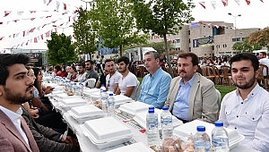 BÜYÜKŞEHİR’DEN KSÜ ÖĞRENCİLERİNE İFTAR YEMEĞİ