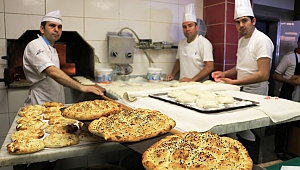 FIRINCILAR RAMAZAN PİDESİ ÜRETİMİNE HAZIR 