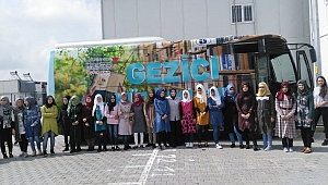 GEZİCİ HALK KÜTÜPHANESİ GEÇİCİ BARINMA MERKEZİ’NDE